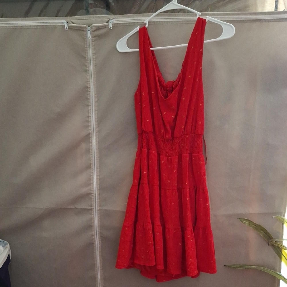 Elegant Red Sleeveless Dress
